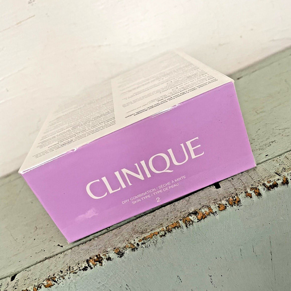 Clinique 3 Step Skincare System Type 2 Dry / Combination Travel Size Set SEALED - Picture 8 of 9